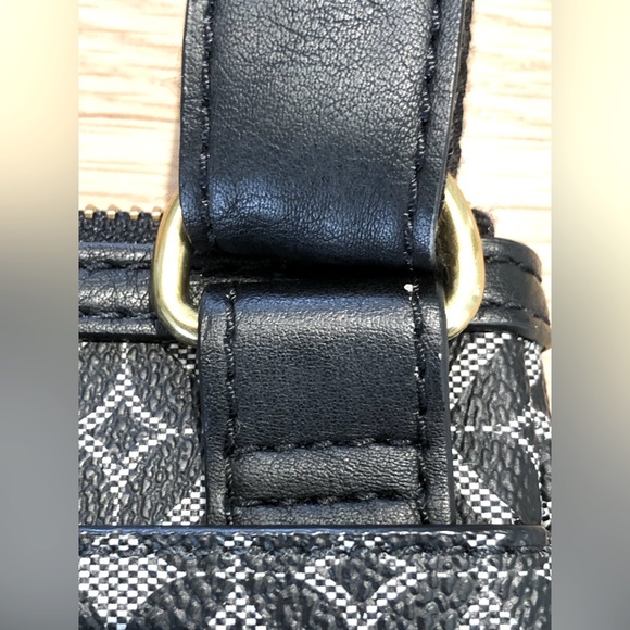 Fossil Crossbody/Shoulder Purse - Picture 8 of 10